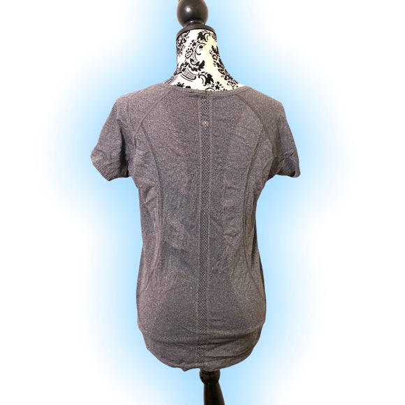 Lululemon short sleeve top - Picture 2 of 5